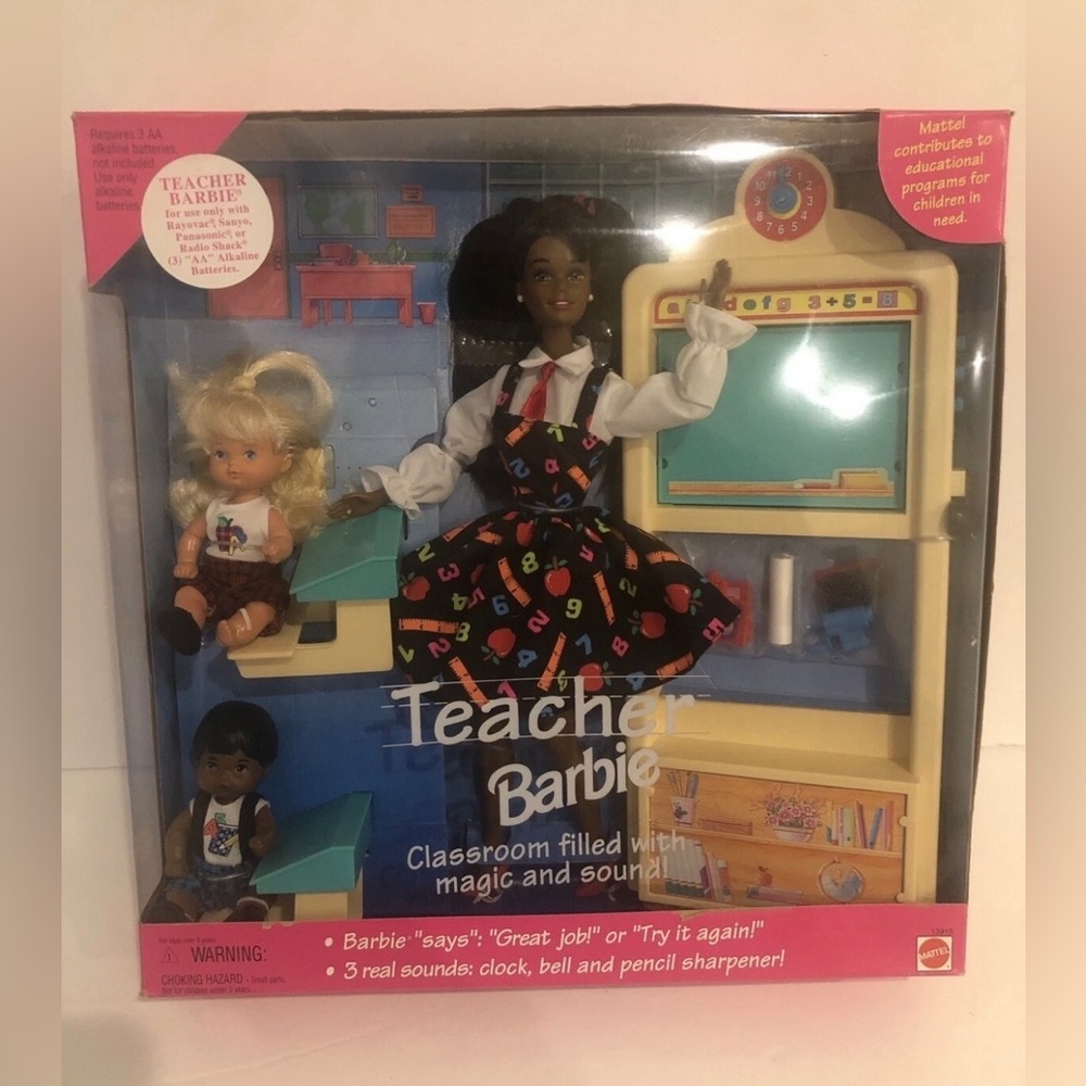 1995 Mattel Teacher Barbie Doll Set with AA Barbie and 2 Students‎ NEW
